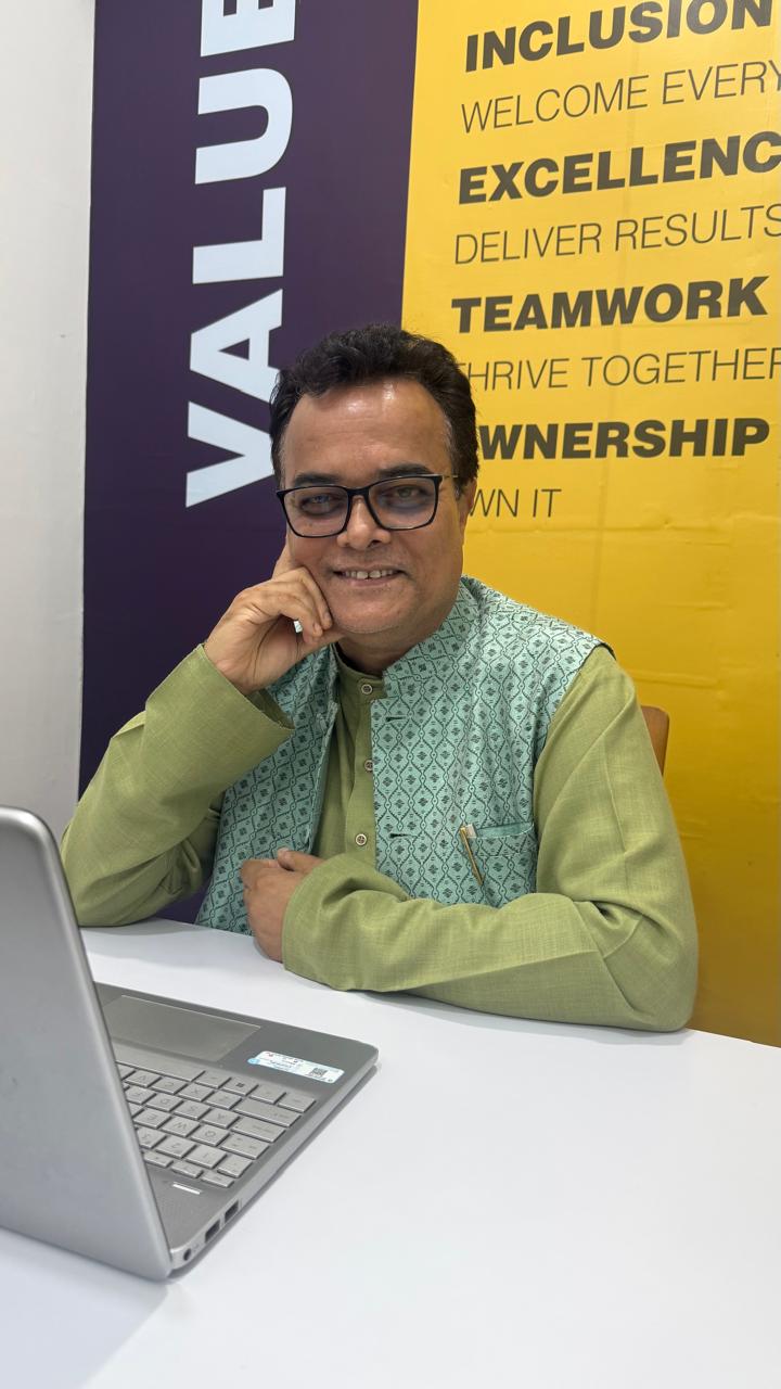 Ujjwal k Chowdhury